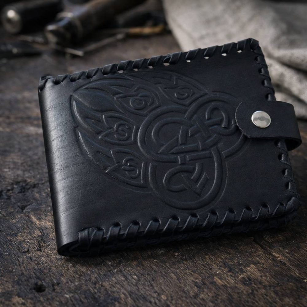 Изделия из кожи